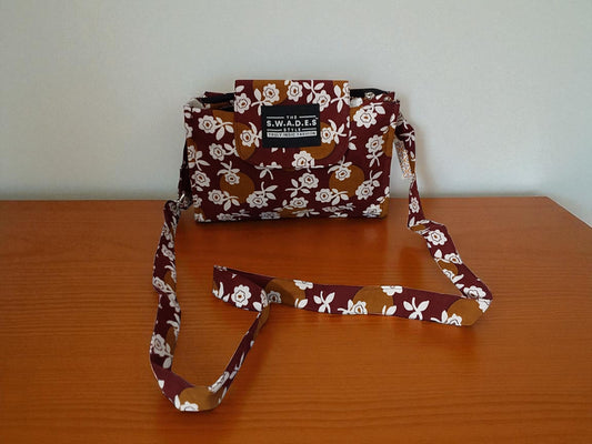 Jardin 4-Pocket Sling Bag
