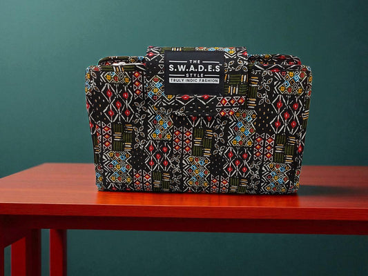 Soirée Chic – 6-Pocket Clutch Pouch