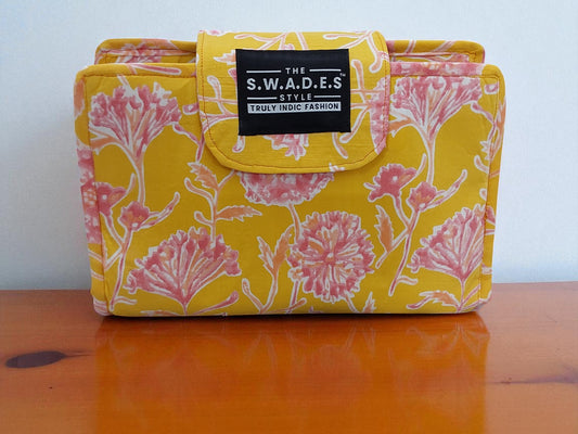 Layali – 6-Pocket Clutch Pouch