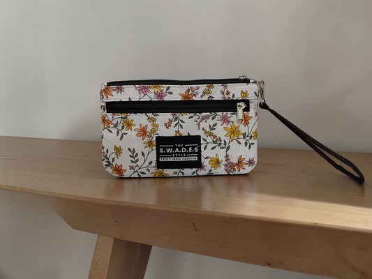 Soraya Valencia 4-Pocket Wallet