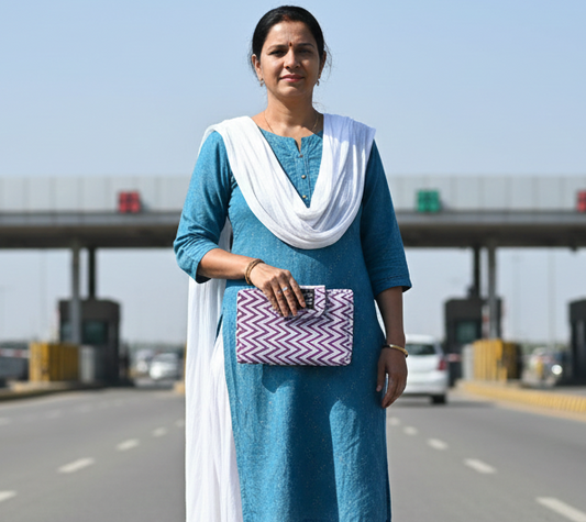 Leheriya Wave 6-Pocket Clutch Pouch