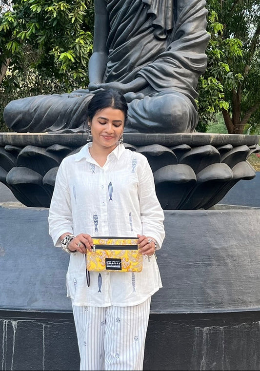 Golden Paisley 4-Pocket Wallet