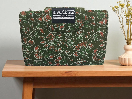 Mehendi Charm 6-Pocket Clutch Pouch