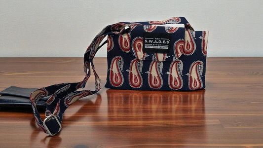 Flâneur - Chic Print 4-Pocket Sling Bag