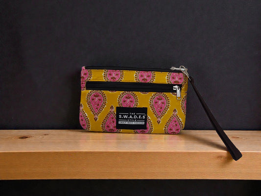 Zahra Lisboa 4-Pocket Wallet