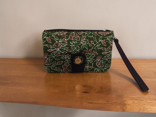 Olive Garden Bloom 4-Pocket Cotton Wallet