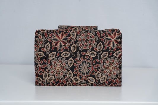 Black Mandal 6-Pocket Clutch Pouch