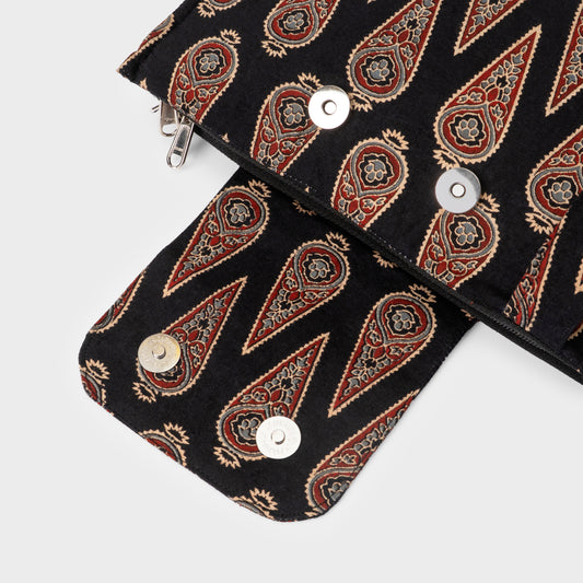 Paisley Charm 4-Pocket Cross-Body Bag