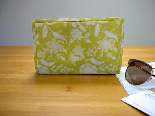 Citron Belle – Lime Bloom 6-Pocket Clutch Pouch